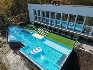 Бассейн термальный — Курорт «Баден-Баден Таватуй», Новоуральск