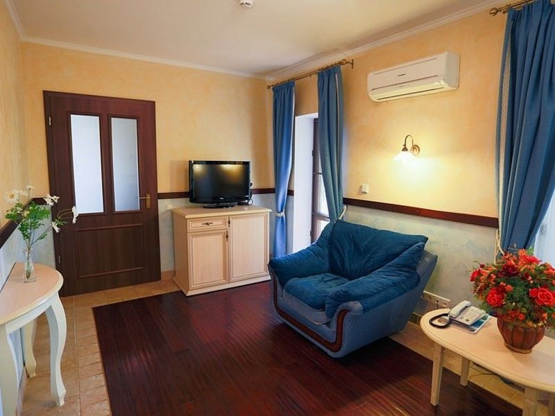 Люкс 2-местный 2-комнатный (корпус №1,2)