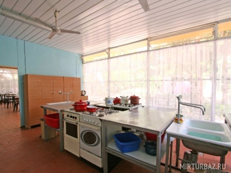 Кухня-столовая