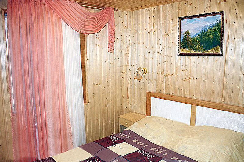 Зона отдыха с двуспальной кроватью