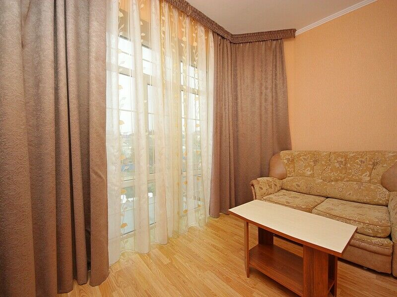 студия комната 2