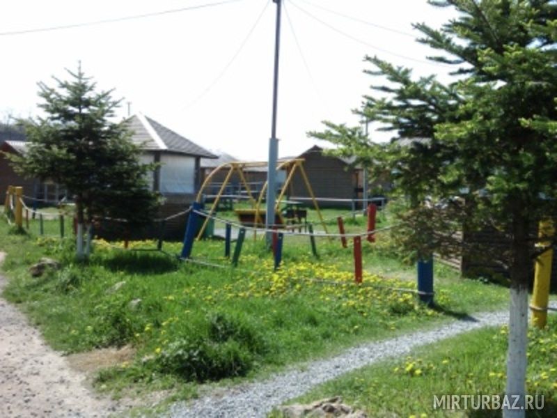 Средние беседки с мангалом и электричеством