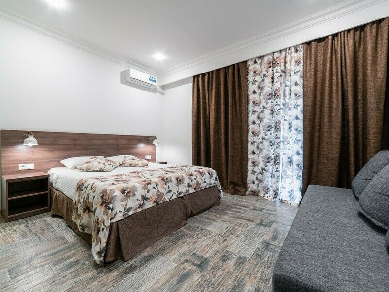 Делюкс 2-местный (с балконом)