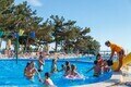 Детская анимация в открытом бассейне