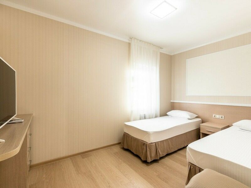 Люкс 6-местный 3-комнатный