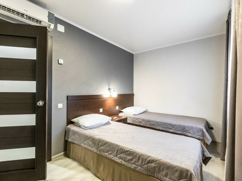 Полулюкс 4-местный