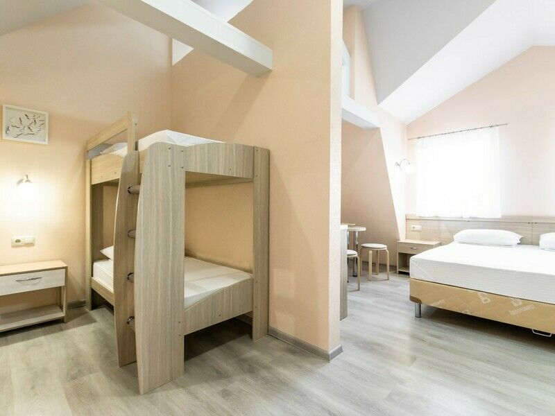 Полулюкс студия 5-местный