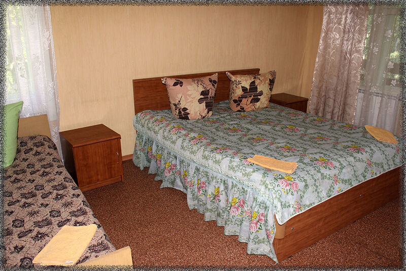 6-местный дом