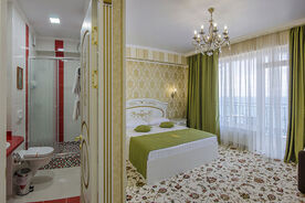 Комфорт VIP улучшенный 2-местный 1-комнатный корпус 3 (Валенсия), Гостевой дом Вилла Валентина, Алушта