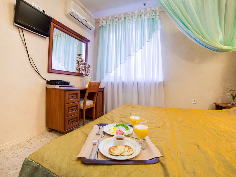 Люкс Цветочный 2-местный 2-комнатный