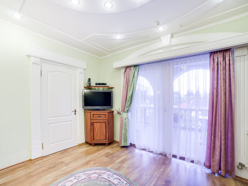 Люкс Цветочный 2-местный 2-комнатный