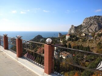 Вид на окрестности с балкона | Небо, Крым
