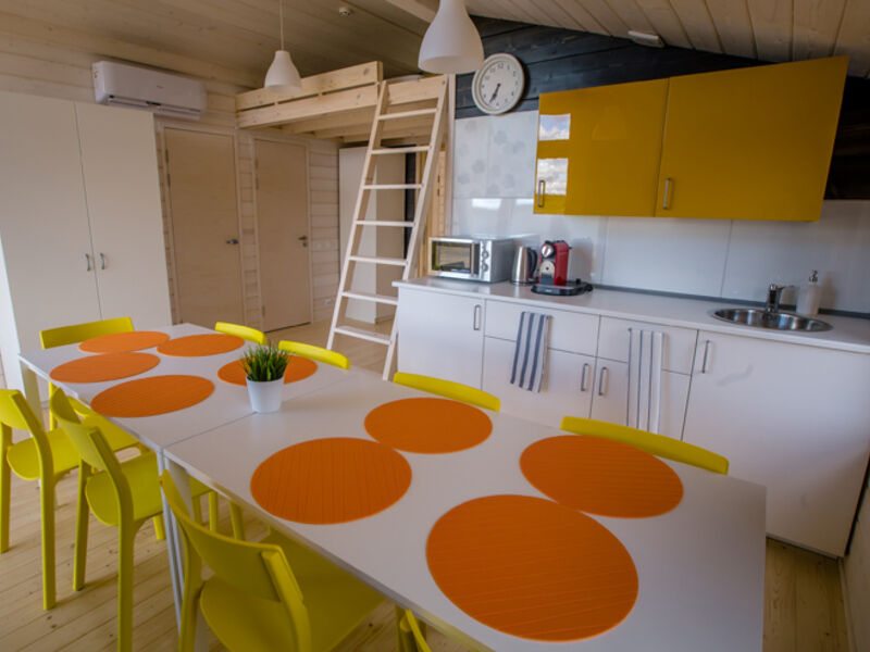 Коттедж CAMP 8-местный