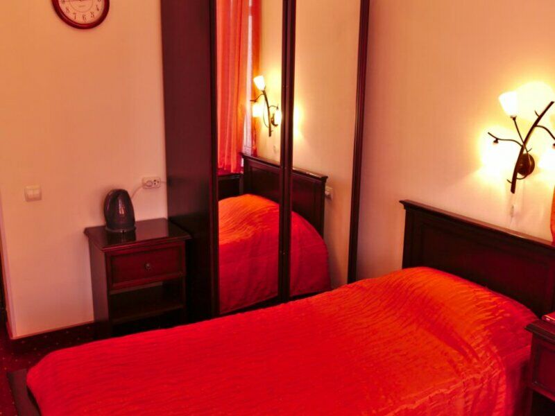 Стандартный 2-местный улучшенный в корп.А №1(двуспальная кровать)