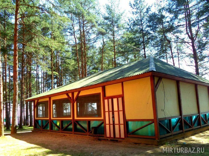 Зона отдыха под укрытием