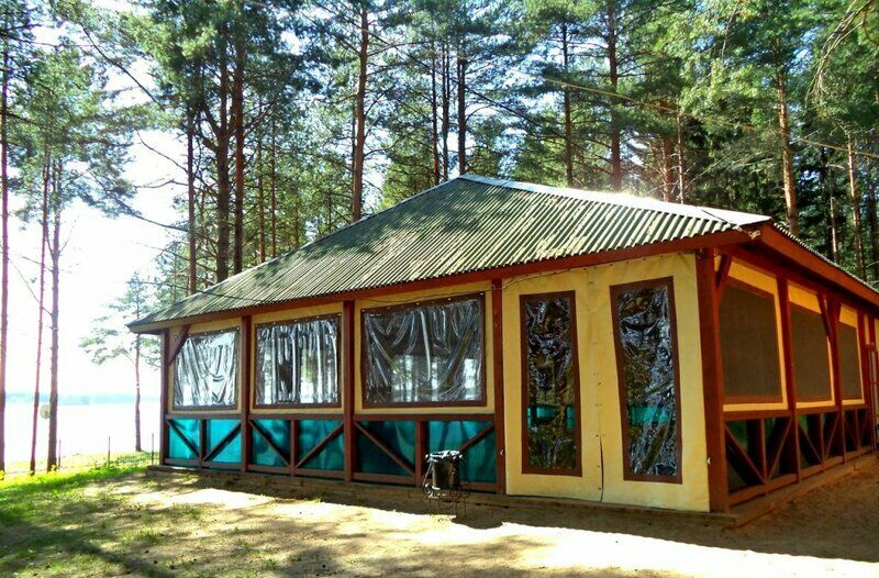 Зона отдыха под укрытием