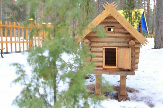 Домик на курьих ножках