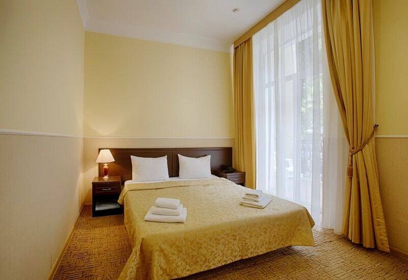 Стандартный 2-местный с балконом вид на горы корпус № 1