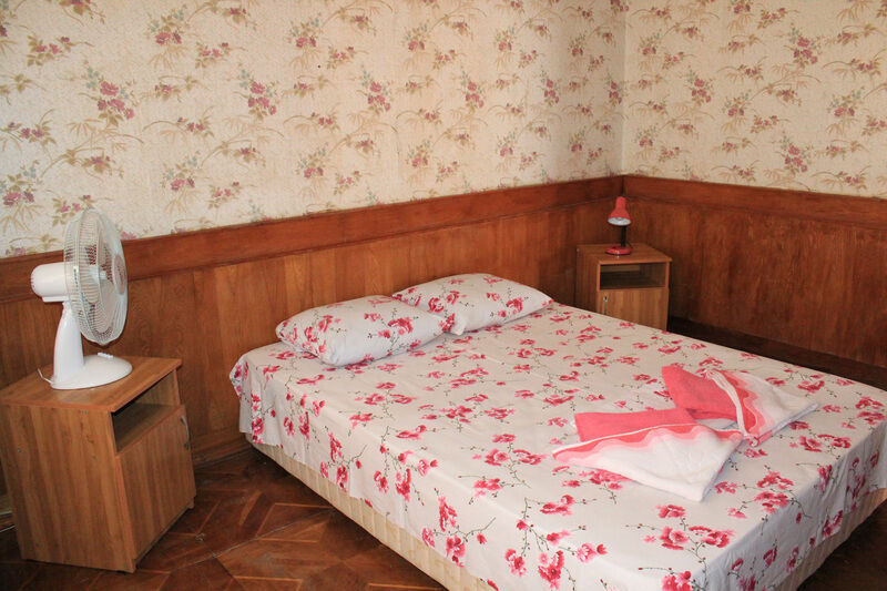 Люкс 4-местный 3-комнатный (вид на море)