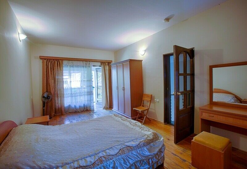 2-местный 2-этажный коттедж