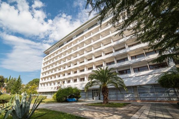 Главный корпус | Псоу, Гагрский район