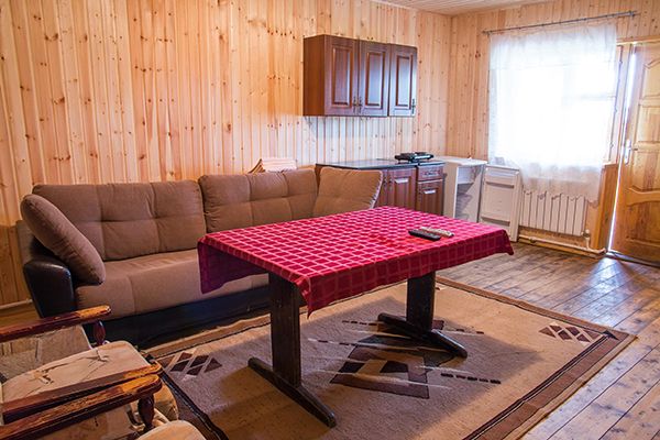 Домик Русский 4-местный 2-этажный (№1-6)