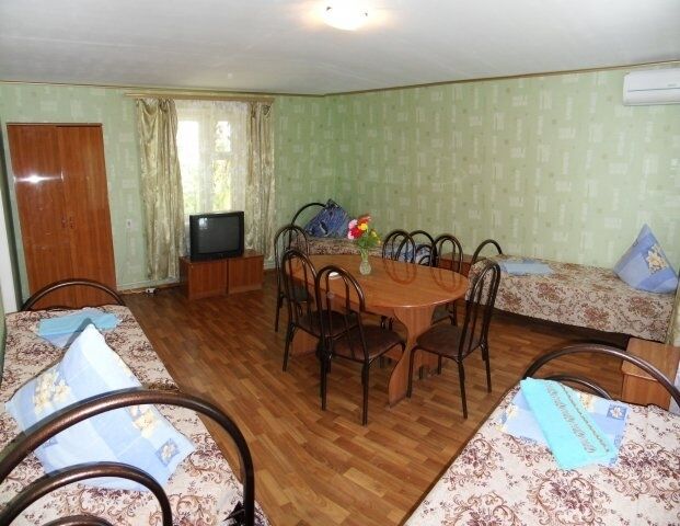 Коттедж 6-ти местный