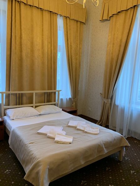 Стандартный 2-местный "Спальня художника"