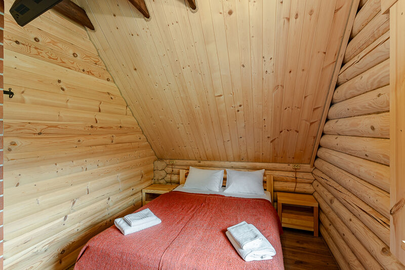 Коттедж 7-местный (Мечта рыбака)