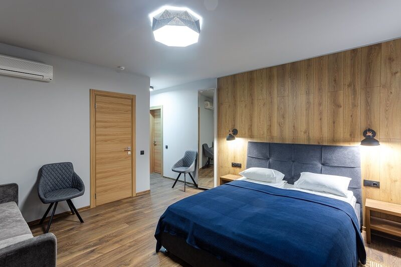 Люкс 5-местный 2-комнатный