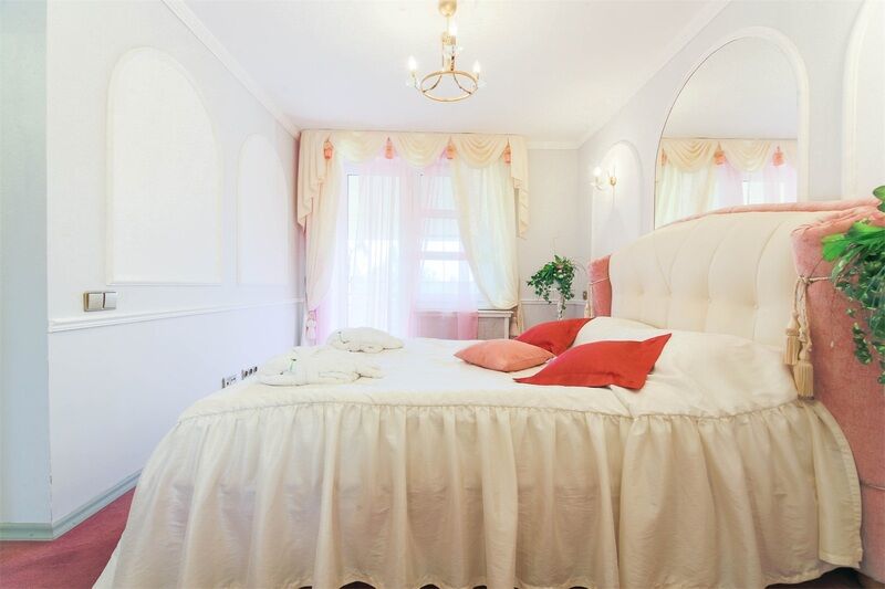 Люкс 2-местный 2-этажный (Свадебный)