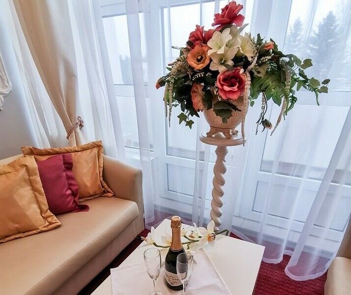 Люкс 2-местный 2-этажный (Свадебный)