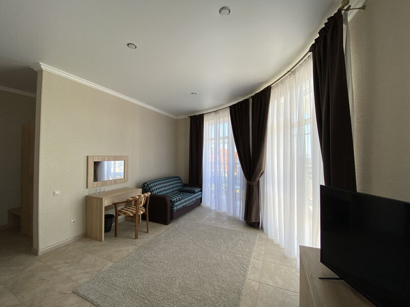 Джуниор Сьют Семейный 2-местный 1-комнатный