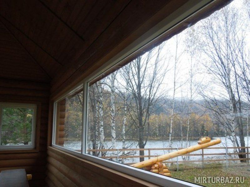 Шикарный вид из окна беседки