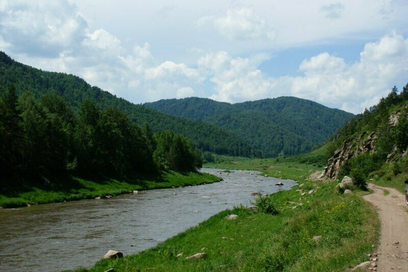 Солоновка алтайский край. Урочище щеки Алтайский край. Памятник природы урочище щеки. Солоновка река Шира.