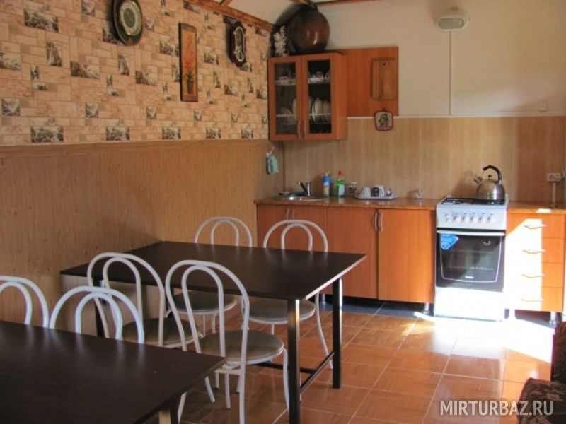 Здесь есть все необходимое для приготовления пищи.