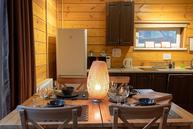 Коттедж 4-местный 2-комнатный (Люкс)