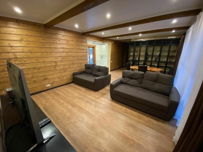 Коттедж 8-местный (110)