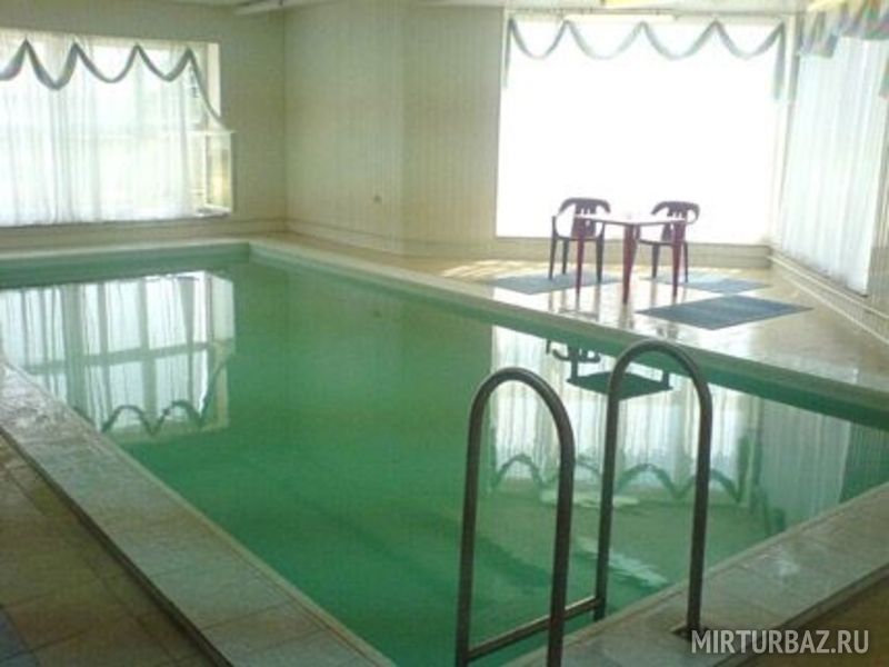 Бассейн - закрытый