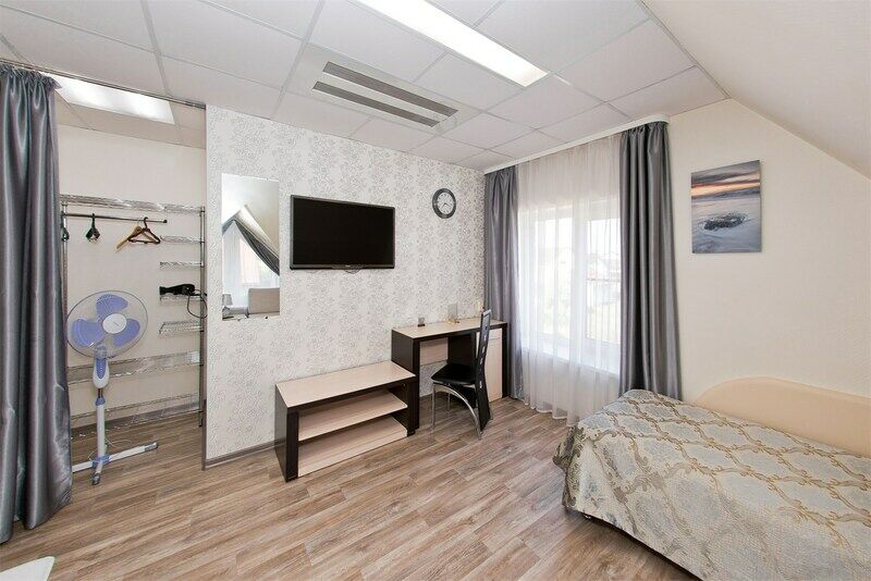 «Три клена» гостевой дом