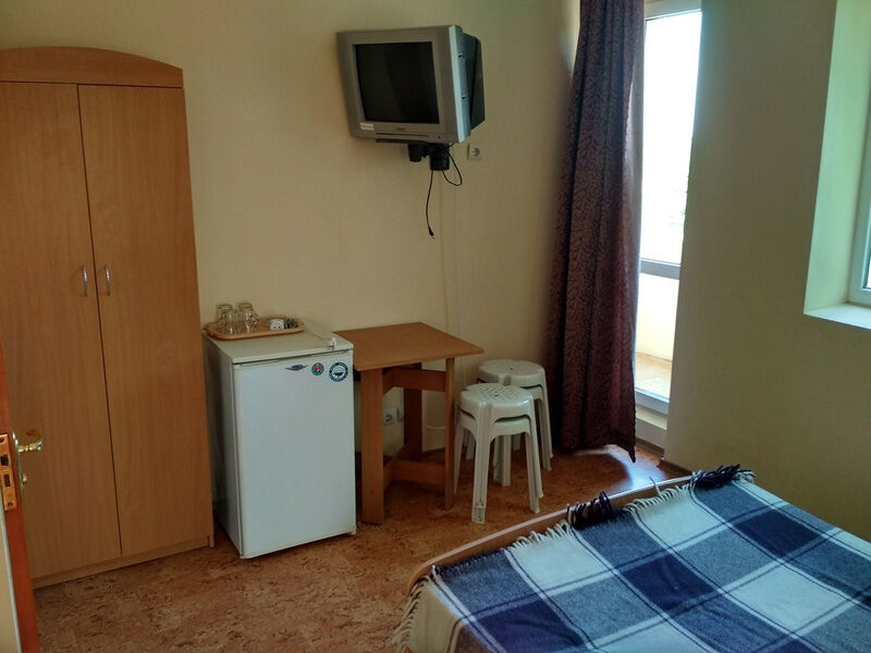 Стандартный 4-местный 2-комнатный (2)