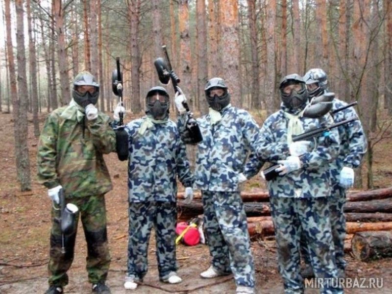 Игроки пейнтбола