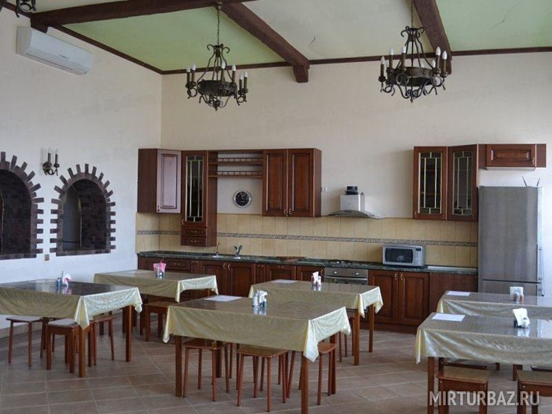 Вид на кухню