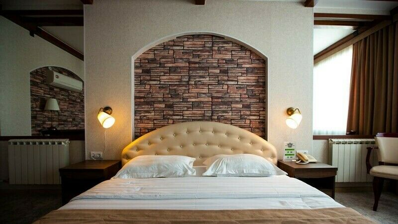 Люкс 2-местный 2-комнатный (DBL c джакузи)