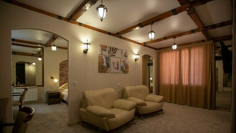 Люкс 2-местный 2-комнатный (DBL c джакузи)