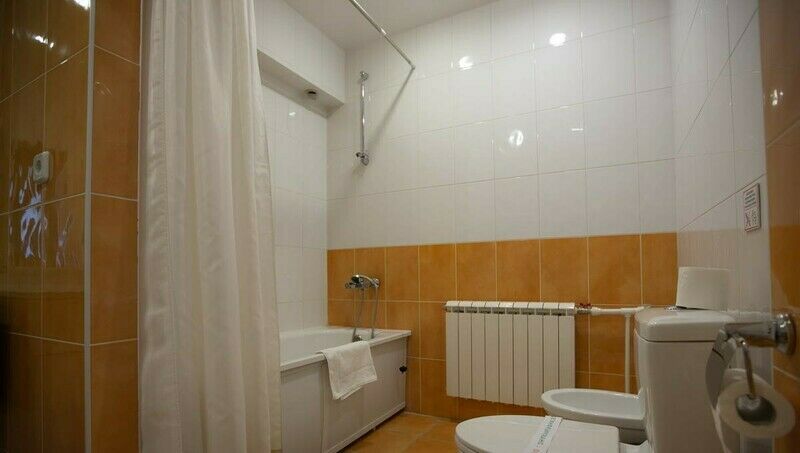 Люкс 2-местный 2-комнатный (DBL со столовой)