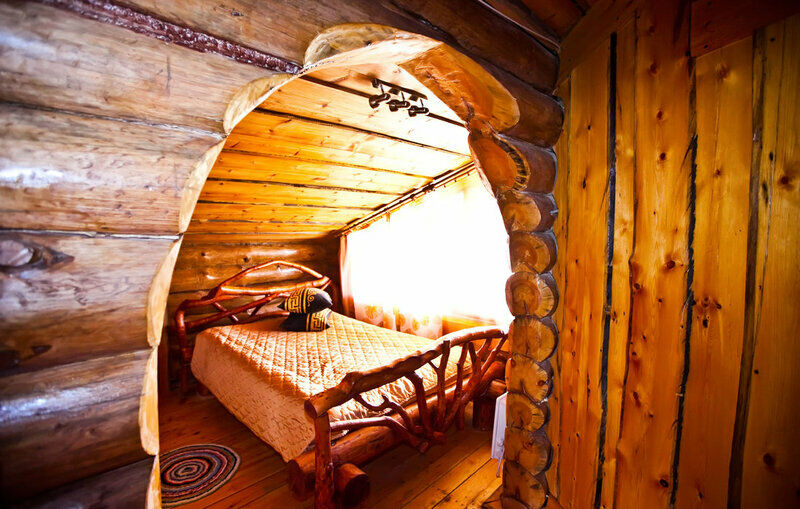 Коттедж 10-местный 6-комнатный «Изба Купеческая»