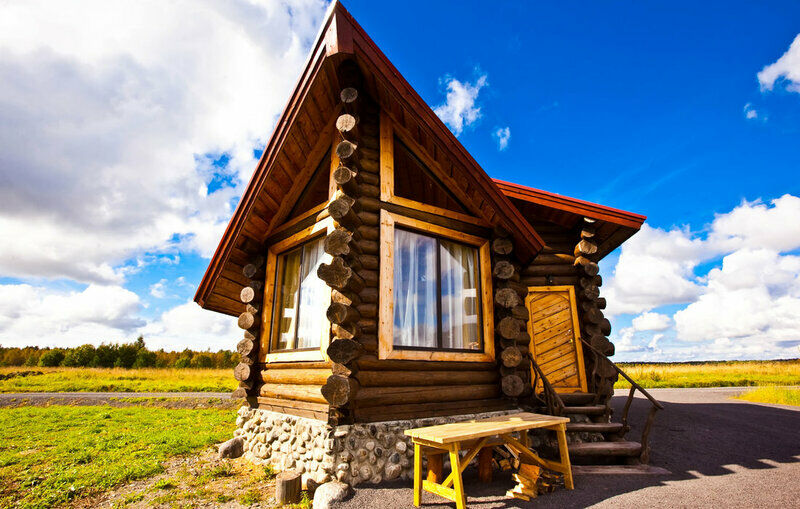 Коттедж 6-местный 3-комнатный «Изба Солнечная»