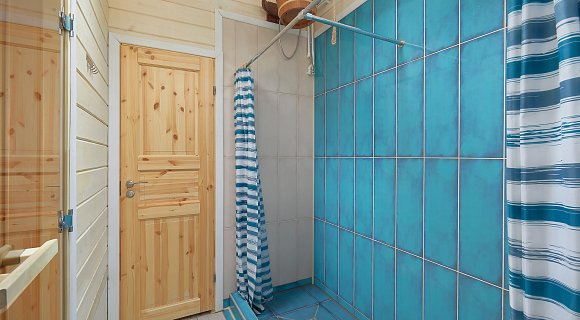 Русская баня на дровах с джакузи