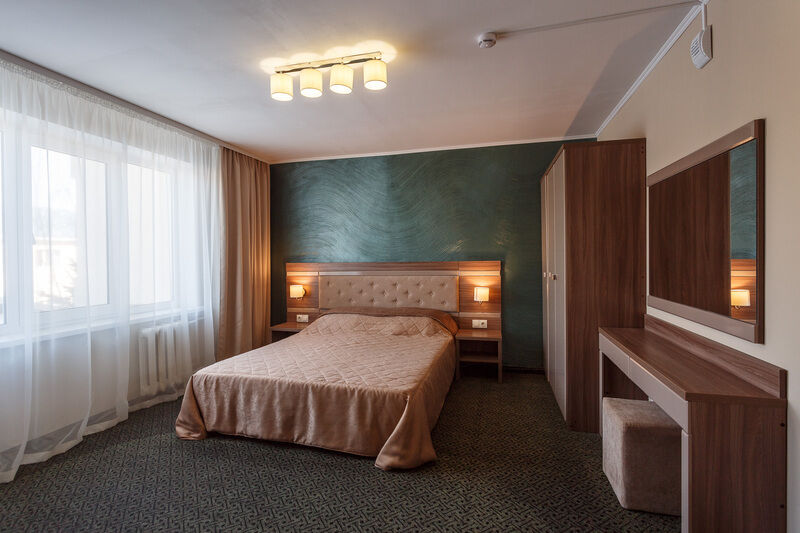 Джуниор Сюит 2-местный 2-комнатный (корпус 1)